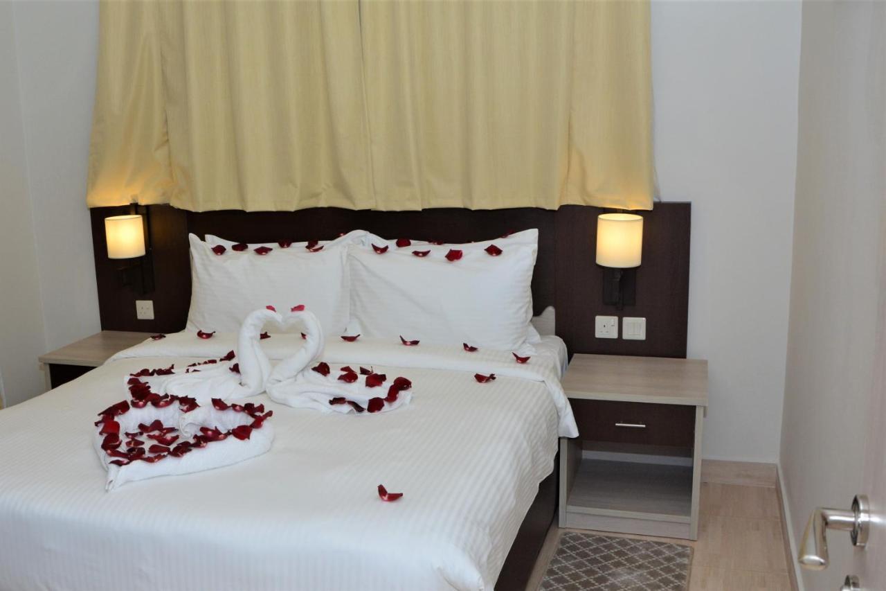 The Lofts Kuwait Fintas Vandrehjem Kuwait City Eksteriør billede
