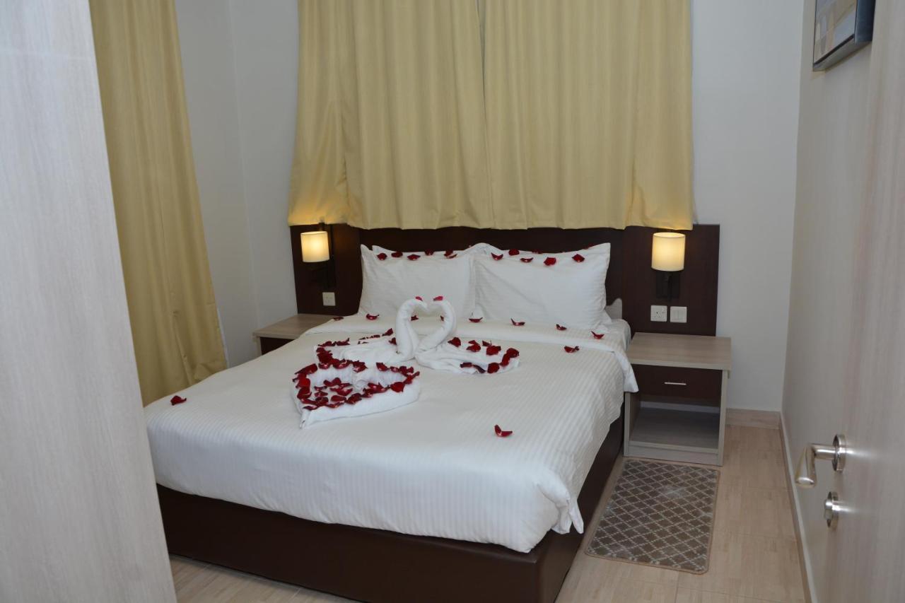 The Lofts Kuwait Fintas Vandrehjem Kuwait City Eksteriør billede
