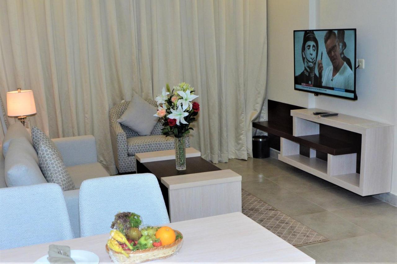 The Lofts Kuwait Fintas Vandrehjem Kuwait City Eksteriør billede