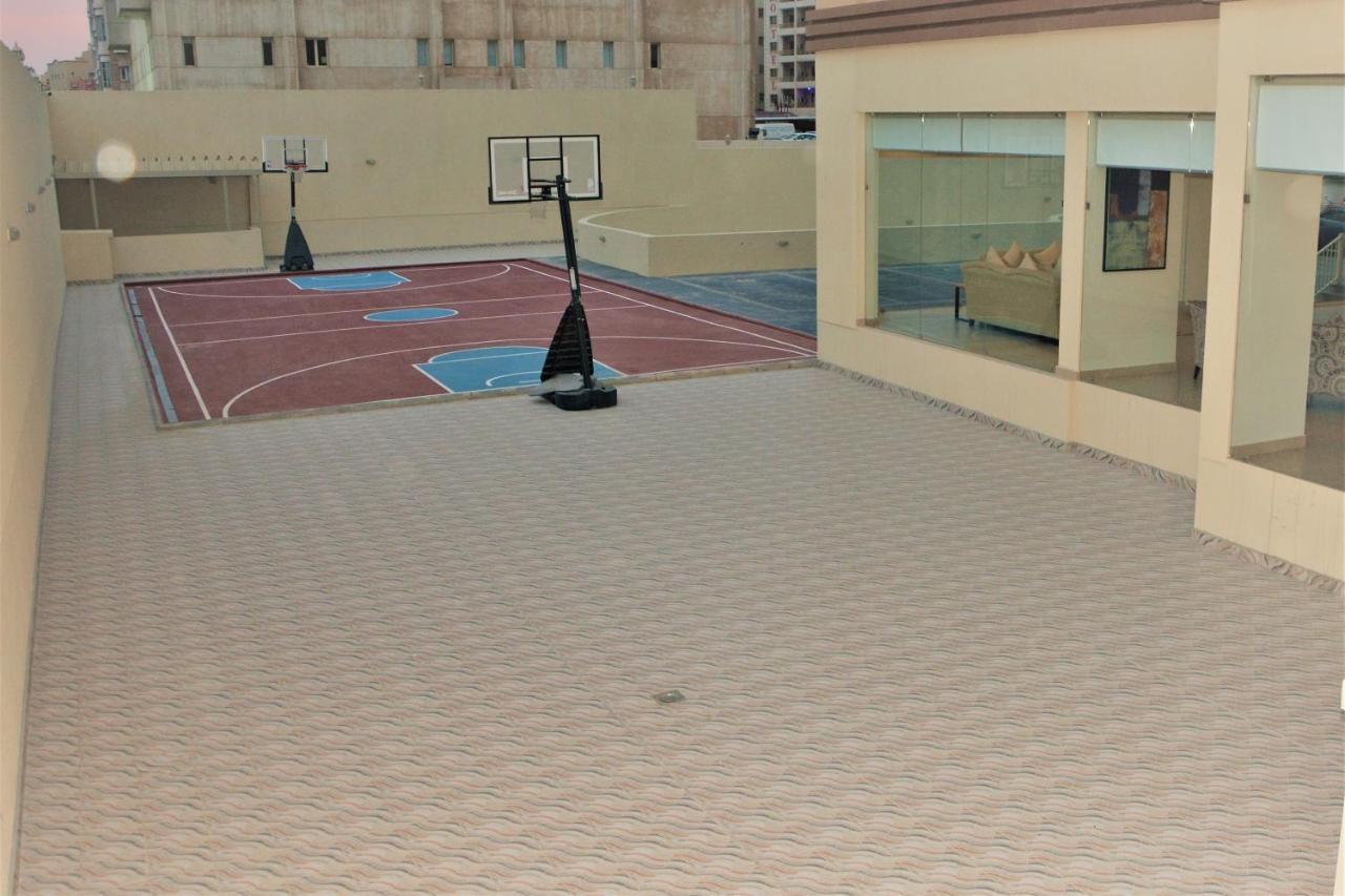 The Lofts Kuwait Fintas Vandrehjem Kuwait City Eksteriør billede